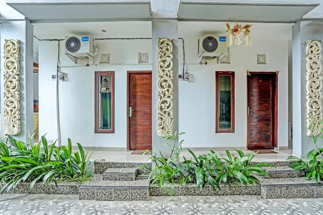 Oyo 91080 Kubu D&D Guesthouse 塞米亚克 酒店